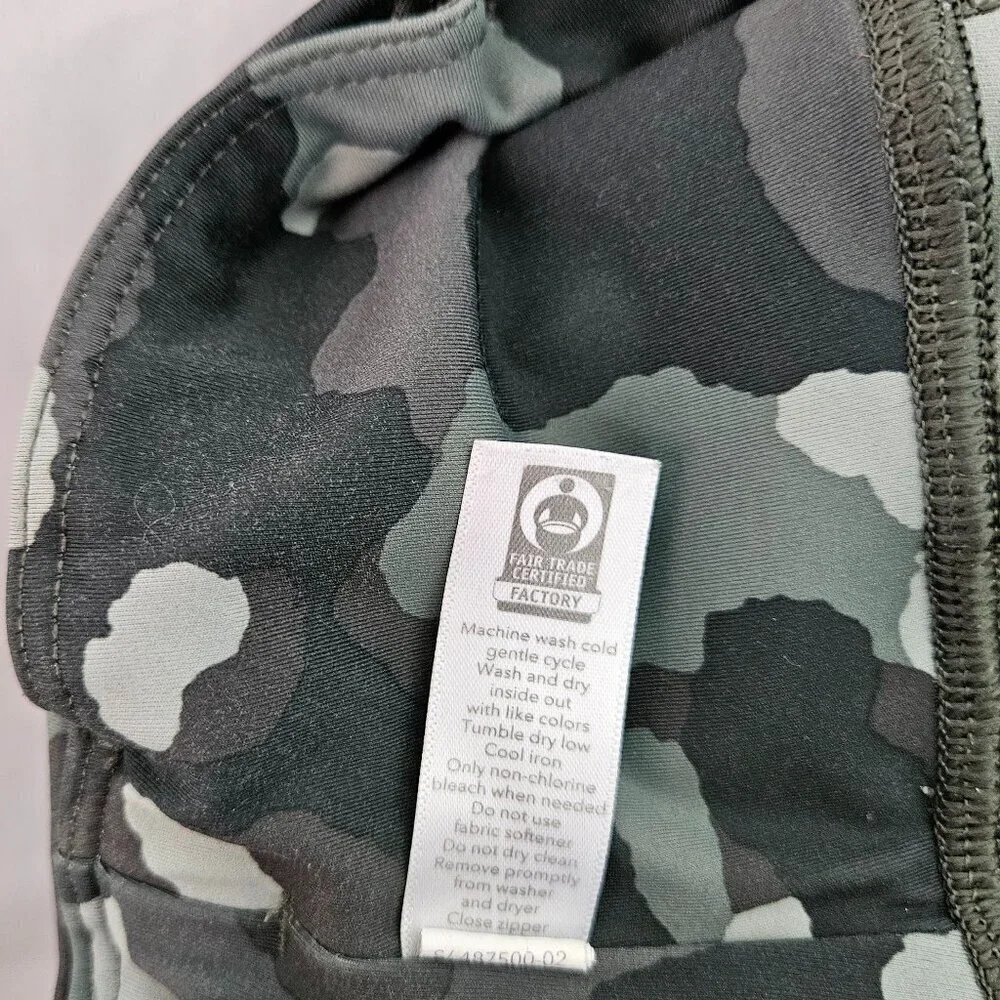 ATHLETA Lightning Camo 7/8 Tight Legging Olive Green L 487500-02